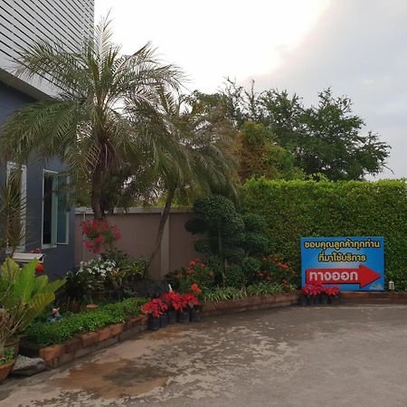 N2 Pattaya Resort Nong Prue Exteriör bild