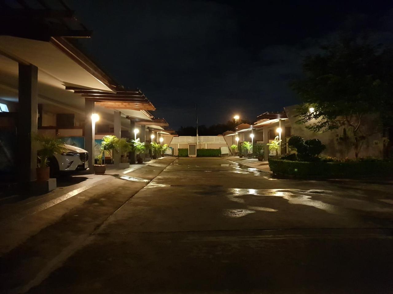 N2 Pattaya Resort Nong Prue Exteriör bild