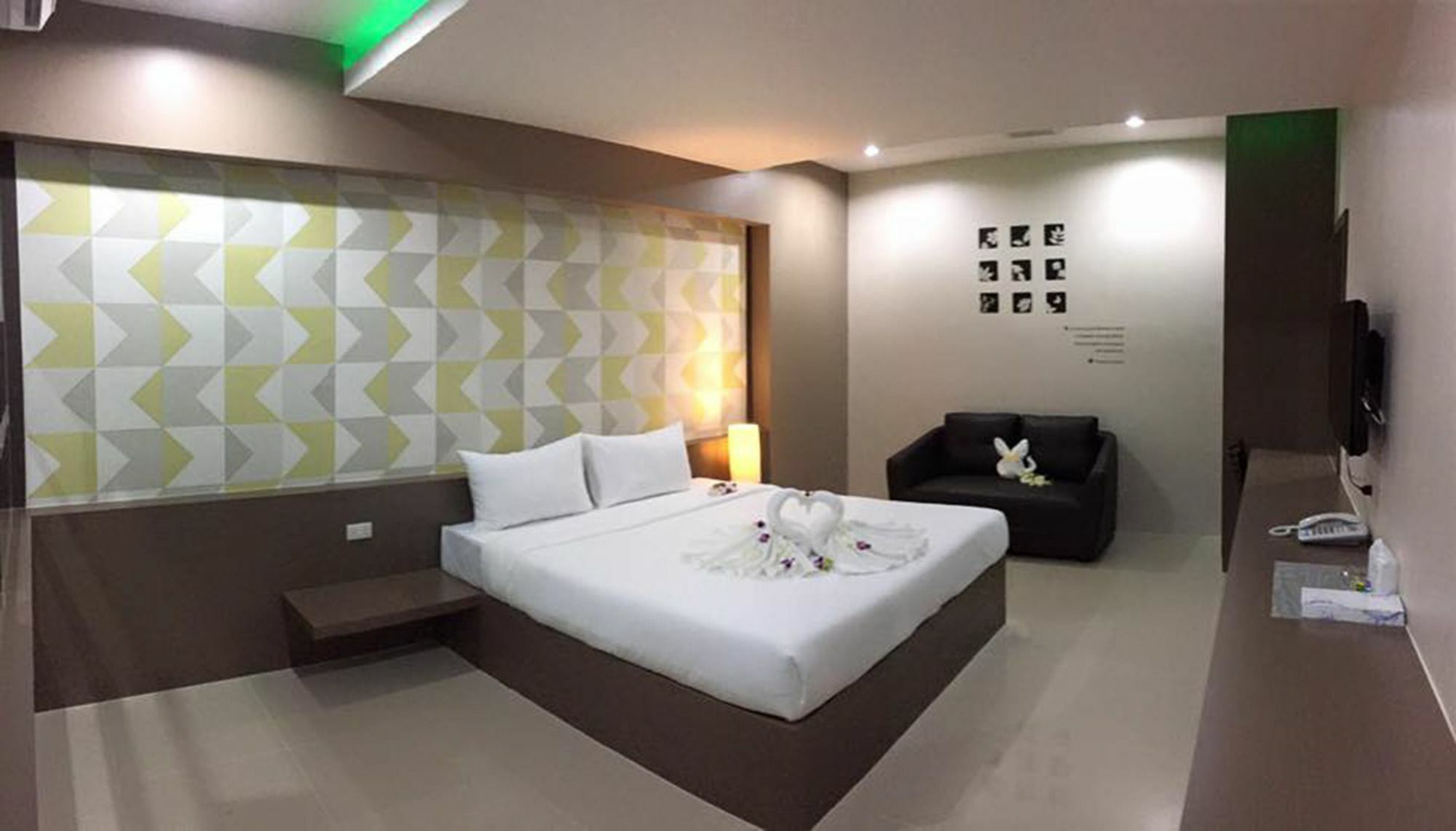 N2 Pattaya Resort Nong Prue Exteriör bild