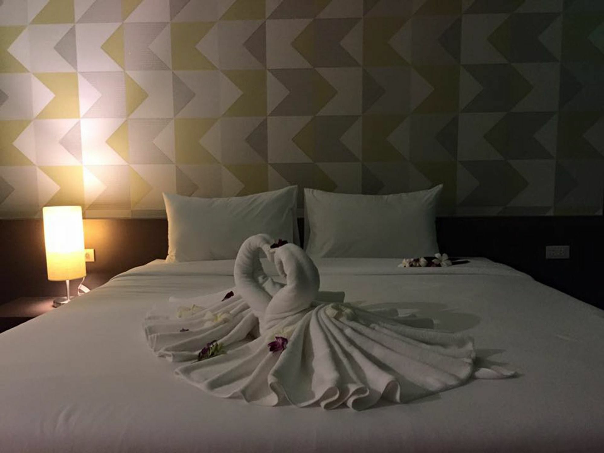 N2 Pattaya Resort Nong Prue Exteriör bild