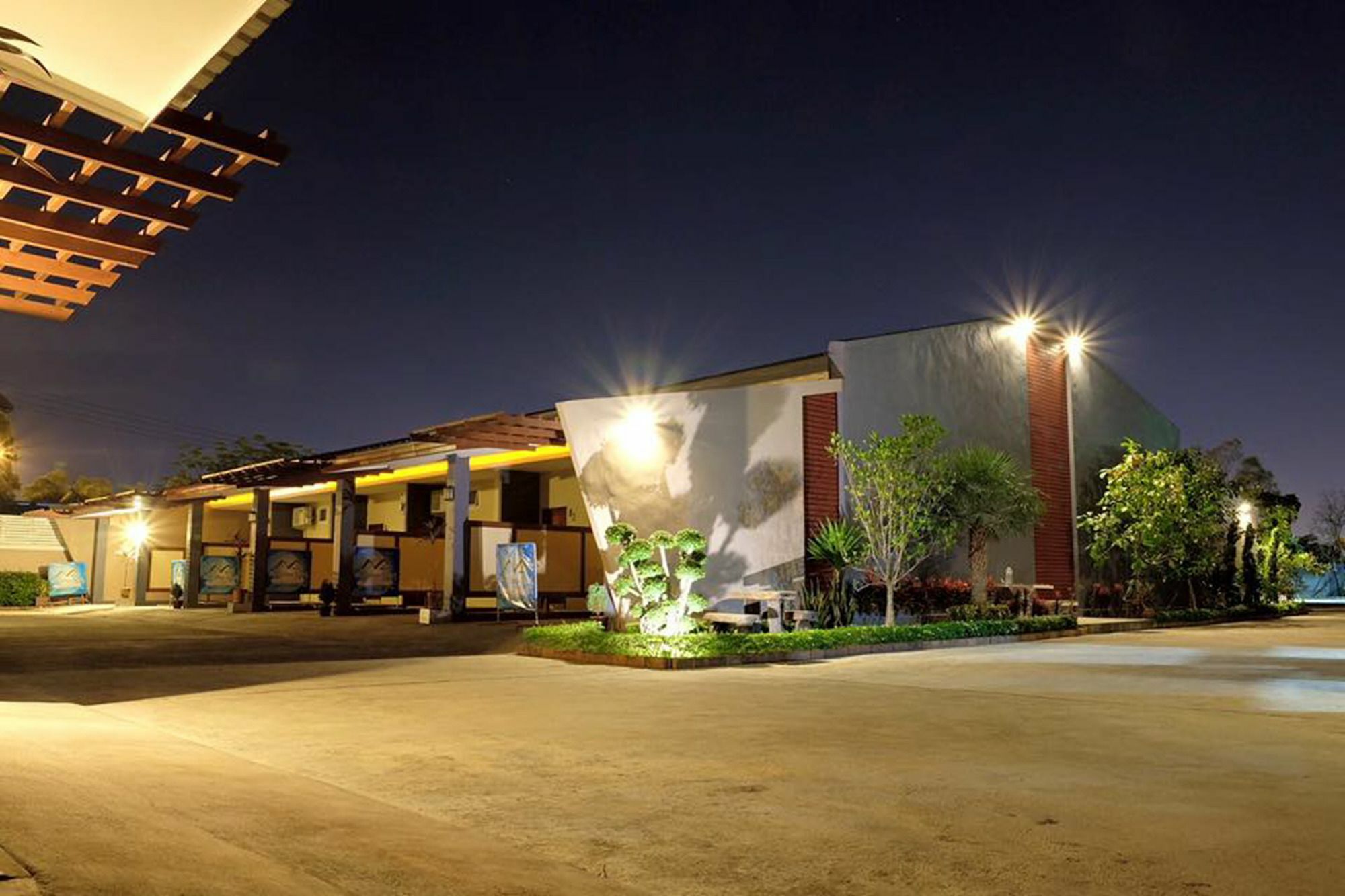 N2 Pattaya Resort Nong Prue Exteriör bild