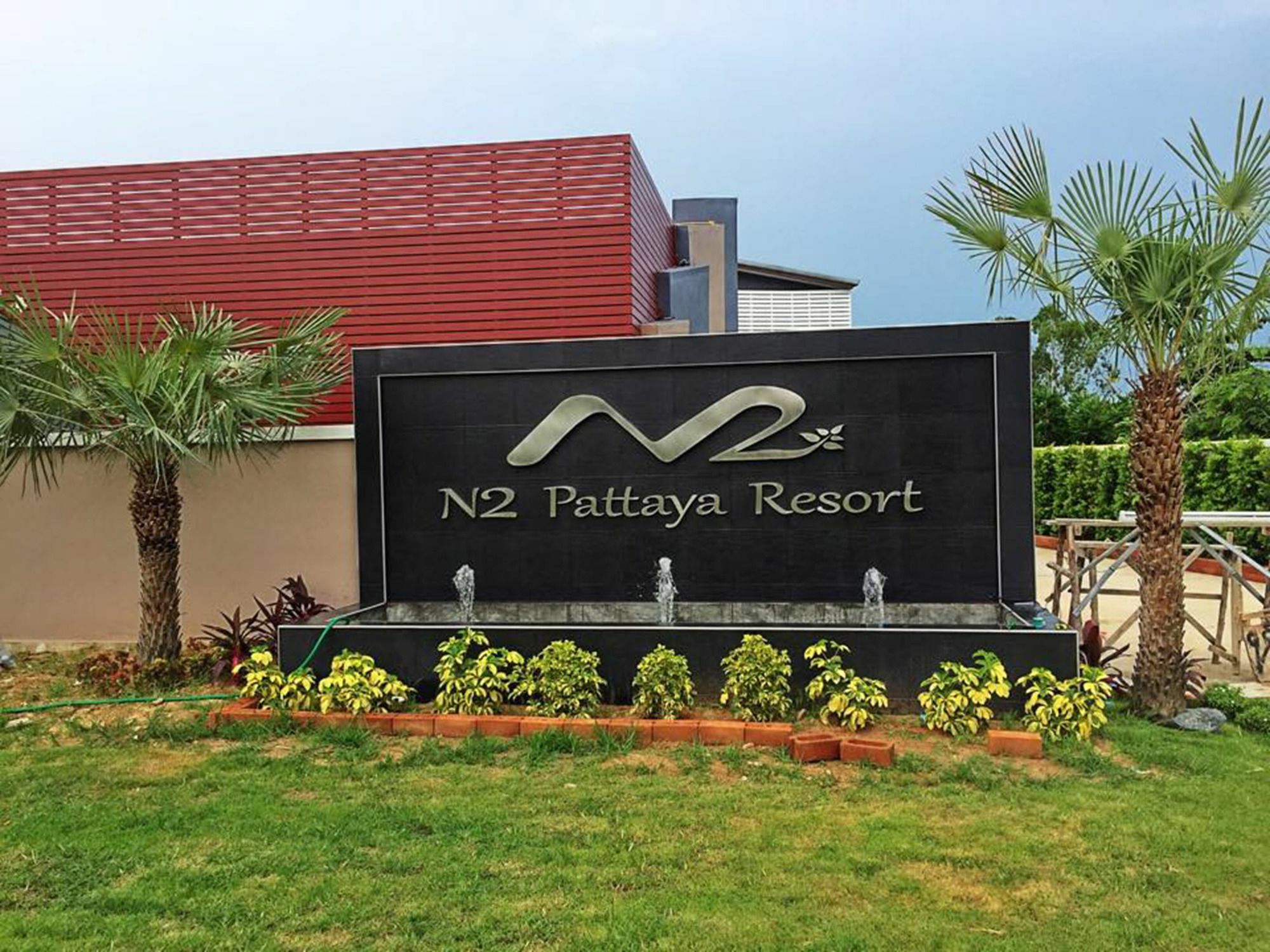 N2 Pattaya Resort Nong Prue Exteriör bild